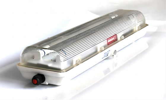 Luz fluorescente LED a prueba de explosiones IP66 de acero inoxidable T5 T8 Tubo Atex