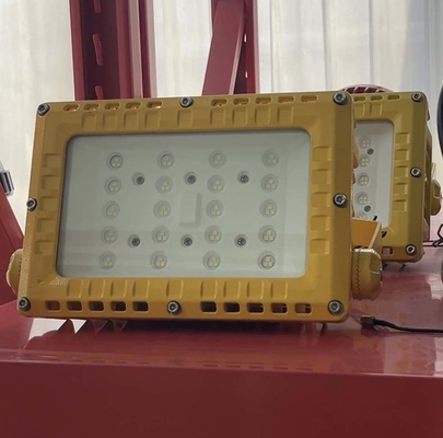 Foco LED a prueba de explosiones temporal para exteriores ATEX de 240W – IP66, Carcasa de placa de aluminio
