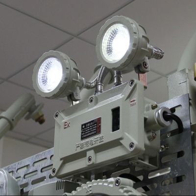 Luz de emergencia LED para salida de emergencia a prueba de explosiones de 2x3W con batería recargable