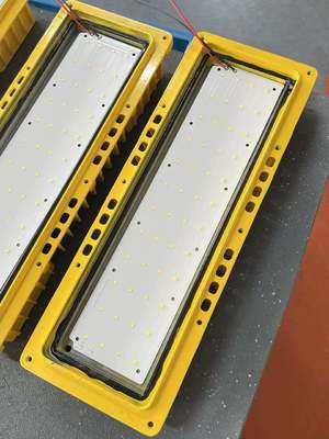 Luz de túnel LED a prueba de explosiones – Certificada ATEX, IP66 a prueba de agua, 50W–200W para zonas peligrosas
