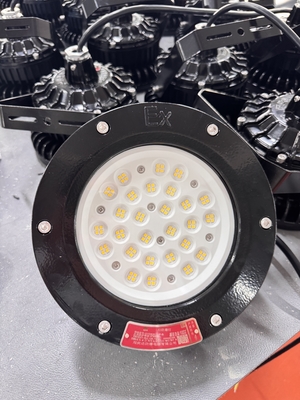 Luz de bahía LED a prueba de explosiones de 100W-240W con certificación ATEX IECEx IP66