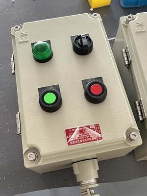 220V ATEX Ex Db IIC T6 Gb Estación de control ex-proof Fácil de instalar Adecuado para la producción