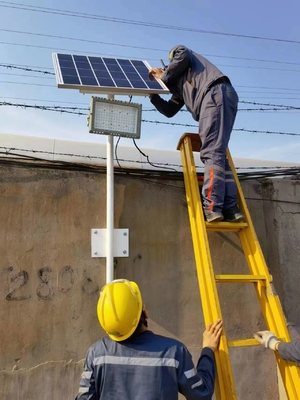 Solución de iluminación industrial: focos a prueba de explosiones Davis Cell con CCT Ra ≥80 y aluminio fundido
