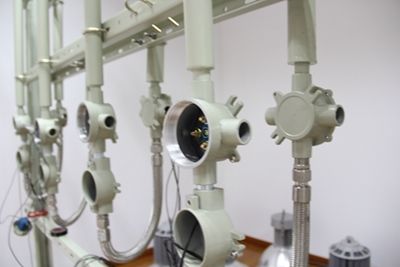 IP66 Caja de conexión de aluminio fundido a prueba de explosión de protección contra incendios Caja de cableado Exd IIB IIC personalizada