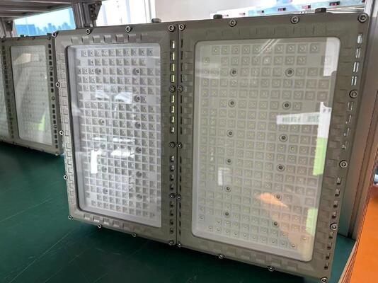 Proyector a prueba de explosión LED bombillas de iluminación de 200 vatios ángulo de haz 120 grados para uso en plantas de energía petroquímica