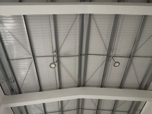 El fabricante deberá indicar el número de la lámpara de luz de los tubos LED.