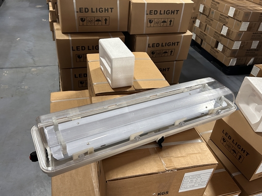120 grados de ángulo de haz de luz a prueba de explosión tubo de LED de fijación Anodizado avanzado y &gt; 80 CRI