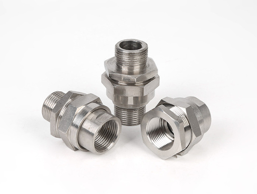 Prensaestopas a prueba de explosiones para ubicaciones peligrosas – Rango de sujeción de 6-12 mm, rosca de 8 mm para la industria farmacéutica