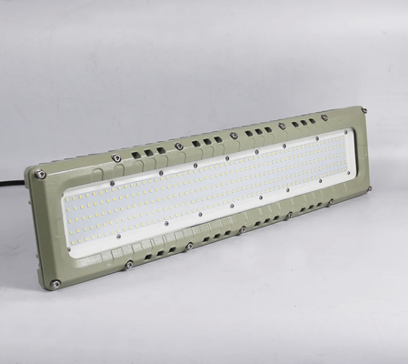 Nivel de protección IP66 y WF2 Luz LED lineal a prueba de explosión 100-277VAC Eficiencia de 100lm/W para áreas industriales