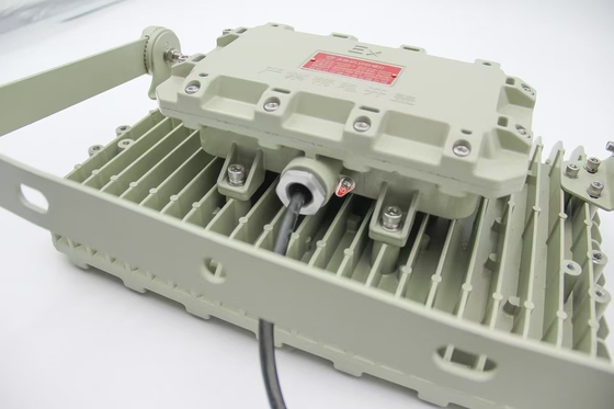 LEDUN-50-200W IP66 Lámparas de inundación a prueba de explosión Atex para la zona 1/2/21/22 Lámparas a prueba de explosión LED