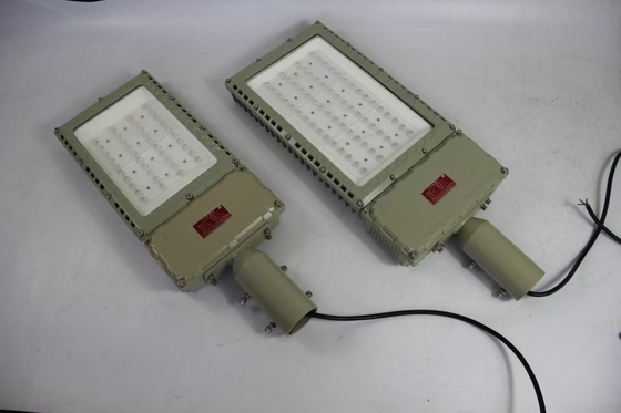 50W GYD9701 Luz de inundación LED a prueba de explosión 130lm/W Laboratorio de la industria química Ip66 a prueba de agua