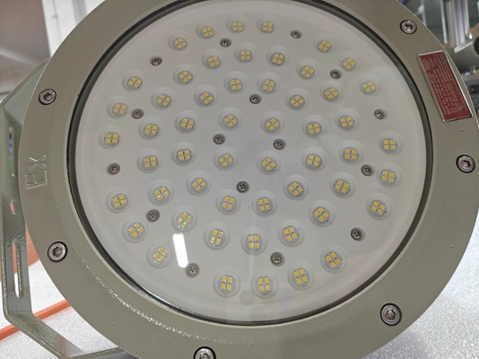 Las luces de la bahía de aluminio de fundición a presión LED con soporte de montaje de 50000 horas de duración