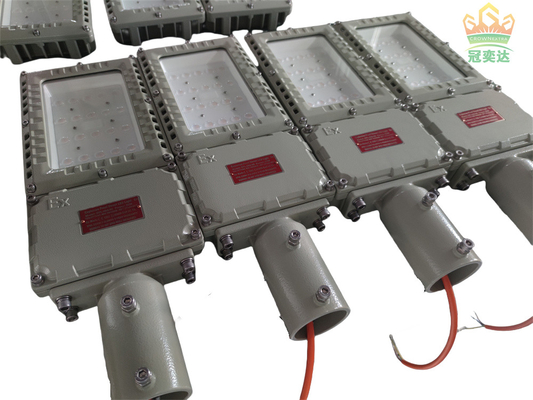 Eficiencia de 130lm/w ATEX Proyector LED a prueba de llama 5000K-5700K