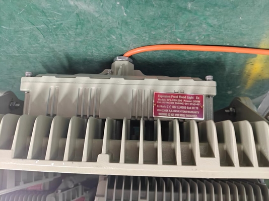 Protección IP66 WF2 Luz de inundación LED a prueba de explosión para montaje colgante para taller de gasolineras
