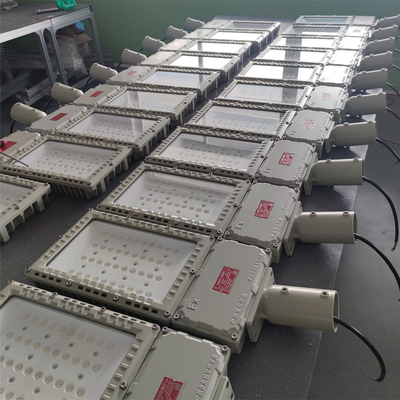 Accesorios de iluminación de calle LED a prueba de explosión de 250w para refinería 100-277v 130lm/W con homologación ATEX/IECEx/RoHS