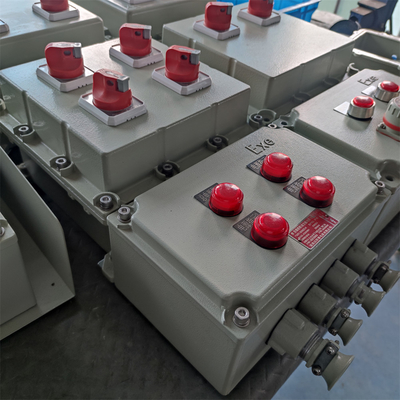 Caja de distribución de iluminación a prueba de fuego de la serie CXM  Ex d e IIC, protección IP66, carcasa de aluminio duradero para zonas industriales peligrosas