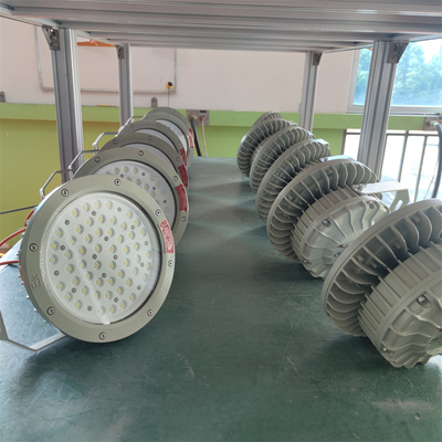 Luz de bahía LED a prueba de explosiones a prueba de llamas ATEX Div 1 de 150W – 180lm/w, WF2 para uso marino y refinerías