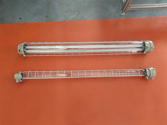 Luminaria fluorescente a prueba de explosión con certificación ATEX para áreas peligrosas