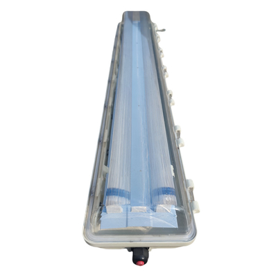 Luz fluorescente LED lineal a prueba de explosión GRP para entornos industriales peligrosos 110lm/w
