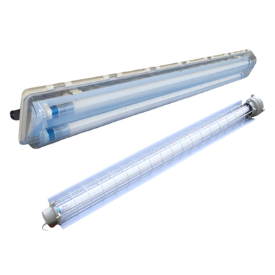 Instalación de iluminación fluorescente lineal a prueba de fuego - IP66 - Corrosión resistente 54watt colgante de montura de brida de techo
