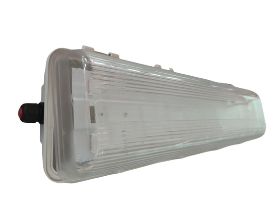 Lámpara resistente a la explosión industrial IP66 Lámpara LED lineal Lámpara resistente a la llama WF2 para zonas peligrosas 100lm/w