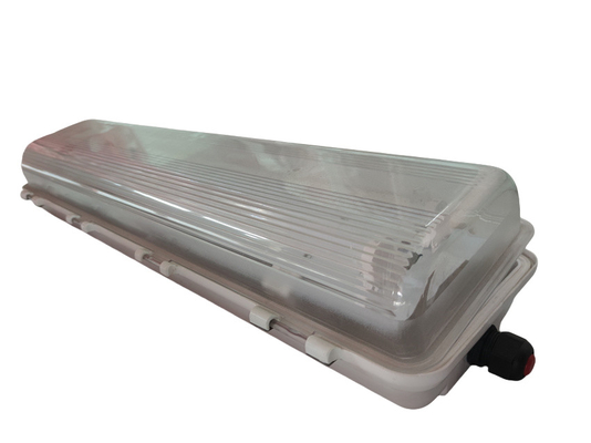 Lámpara resistente a la explosión industrial IP66 Lámpara LED lineal Lámpara resistente a la llama WF2 para zonas peligrosas 100lm/w