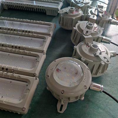 Luz lineal exproof ATEX IEC IP66 WF2 calificada con aluminio industrial Iluminación marina LED 90-295V 100Watt