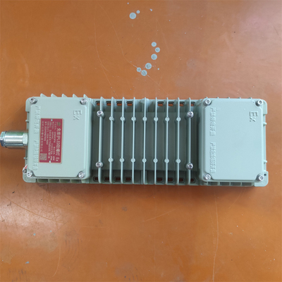 Lámpara LED a prueba de explosión RoHS ATEX IECEx para el medio ambiente duro luz industrial 200Watt 295V