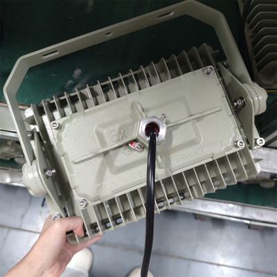Ex-proof LED Seguridad de la luz de inundación OEM Disponible para áreas peligrosas Iluminación anticorrosión 165lm/w