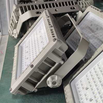 Luz de inundación LED a prueba de explosión para zonas peligrosas en tierra y en alta mar