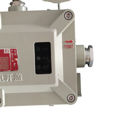 Iluminación de emergencia a prueba de explosiones Zona 1/Zona 2 | Luminaria LED de pared/techo impermeable y a prueba de fuego para áreas críticas