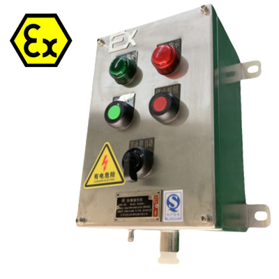 Estaciones de control de acero inoxidable ATEX IP66 Exd Paneles de control a prueba de llamas con puerto de cable a prueba de explosión 10A