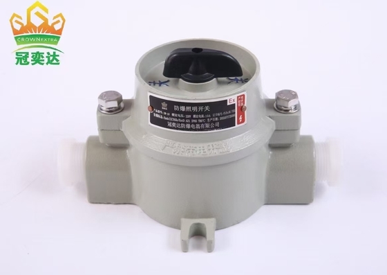 Interruptor a prueba de explosión montado en superficie para voltaje 220V/380V y protección IP66 en entornos peligrosos