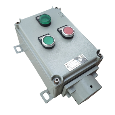 Estación de control de botón a prueba de explosión 220V 380V de aluminio de grado marino IP66 anticorrosión con entrada de cable personalizada segura duradera para ZONE1 ZONE2 ZONE21 ZONE22