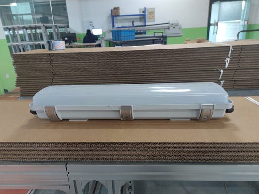 2*18w/2*36w Luz fluorescente a prueba de explosión IP66 WF2 Nivel de protección CRI alto Ra≥70