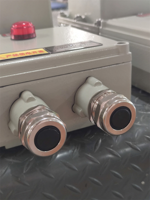 El bloque aislante a prueba de explosión ATEX IP66 Anticorrosión Aluminio de grado aeroespacial Para montaje en pared Ex D E Para gas marino Medio ambiente petroquímico