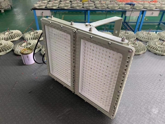 CREE 50-240 Watt luz de inundación LED con 50 000 horas de vida y color personalizable