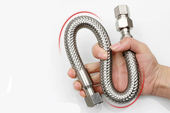 Tubo de conducción de alta flexibilidad exproof adecuado para zonas peligrosas 1 y 2 certificado por ATEX