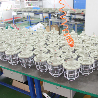 IP65 HID a prueba de explosión La mejor opción para aplicaciones comerciales industriales