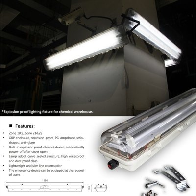Luz fluorescente a prueba de explosión certificada ATEX y IECEx. IP66 Iluminación lineal a prueba de llamas para áreas peligrosas.