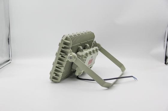 Proyector LED a prueba de explosión ∙ Proyector a prueba de fuego, a prueba de agua, eficiente energéticamente ∙ Para ambientes peligrosos