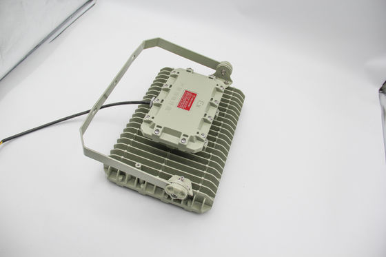 Proyector LED a prueba de explosiones – Ahorro de energía, clasificación IP66 para plantas químicas y plataformas offshore