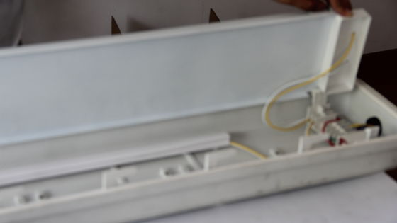 Para áreas peligrosas Plantas químicas de petróleo y gas Minería Instalaciones marinas A prueba de explosión Luz LED lineal de grado industrial IP66 Iluminación Diseño eficiente en energía reduce Durable 0.6/1.2m ATEX/IECEx/CNEX