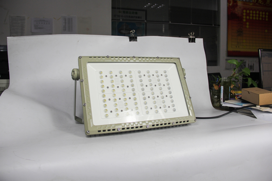 Luz de carretera LED a prueba de explosión 250W. Certificado ATEX CNEX para aplicaciones peligrosas de la zona 1 zona 2