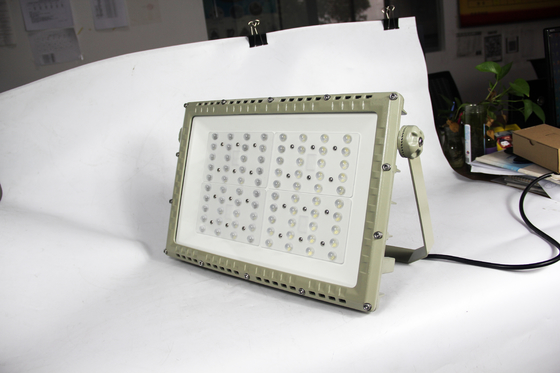 Luz de carretera LED a prueba de explosión 250W. Certificado ATEX CNEX para aplicaciones peligrosas de la zona 1 zona 2