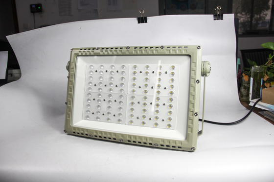 Luz de carretera LED a prueba de explosión 250W. Certificado ATEX CNEX para aplicaciones peligrosas de la zona 1 zona 2