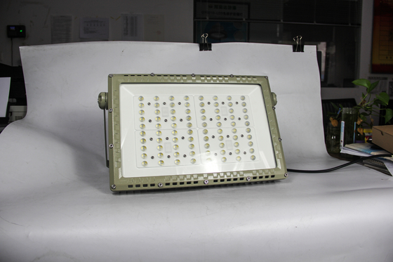 Luz de carretera LED a prueba de explosión 250W. Certificado ATEX CNEX para aplicaciones peligrosas de la zona 1 zona 2