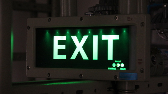 Luz de emergencia a prueba de explosiones con doble foco y control remoto