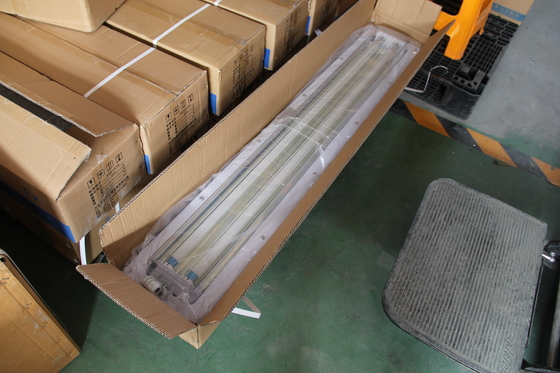 Luz lineal a prueba de explosiones de la serie BYS duradera con triple certificación – Luminaria LED para áreas peligrosas aprobada ATEX/IECEx/CNEX, con clasificación IP66, 5 años de garantía, potencia y tamaño personalizables