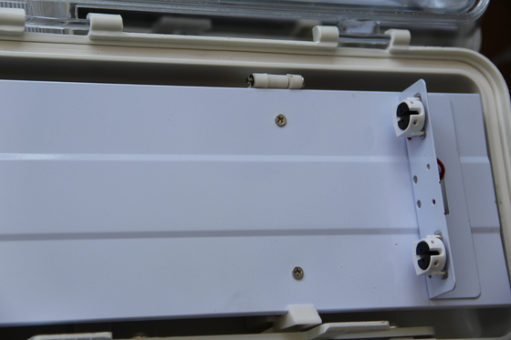 Luminaria LED para áreas peligrosas aprobada por ATEX/IECEx/CNEX, con clasificación IP66, 5 años de garantía, vataje y tamaño personalizables, Luz lineal a prueba de explosiones serie BYS duradera con triple certificación